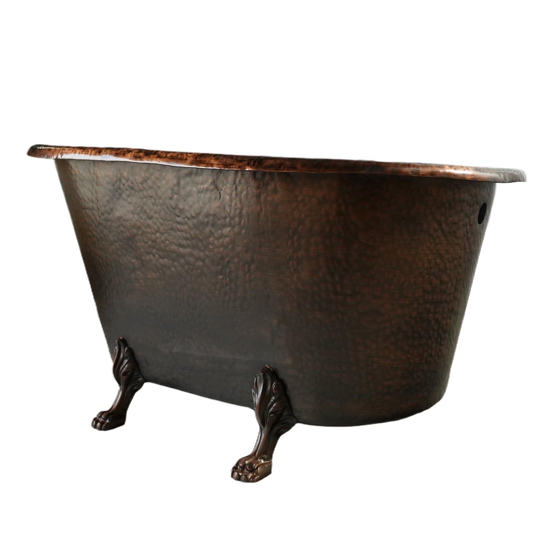 Freestanding Copper bathtub with artisanal finishes for luxury suites